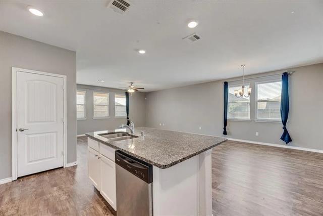 Photo - 633 Bassett Hall Rd