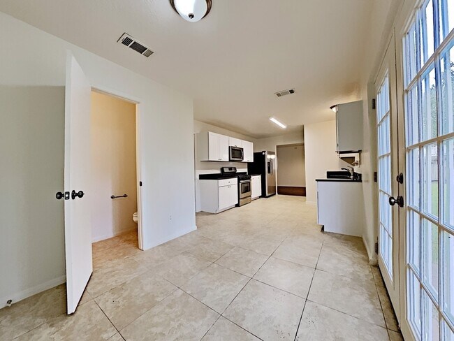 Photo - 2738 Springstone Dr