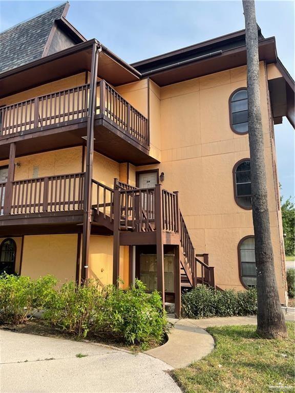 Building Photo - 10 S 23rd St Unit 214