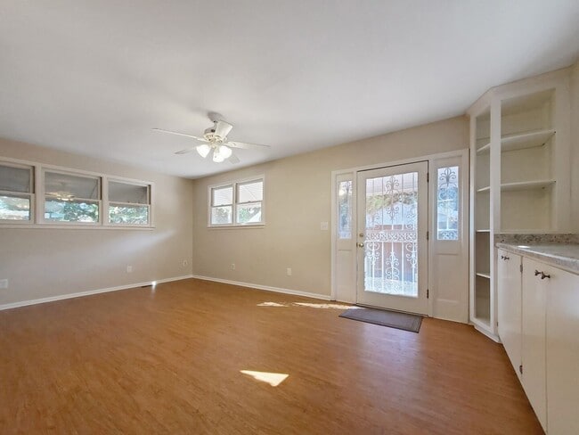 5 Bedroom 3.5 Bath Brick home in Downtown Greenville !!!!