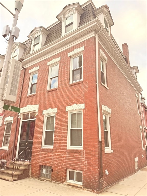 Building Photo - 675 E 7th St Unit 3 Rental