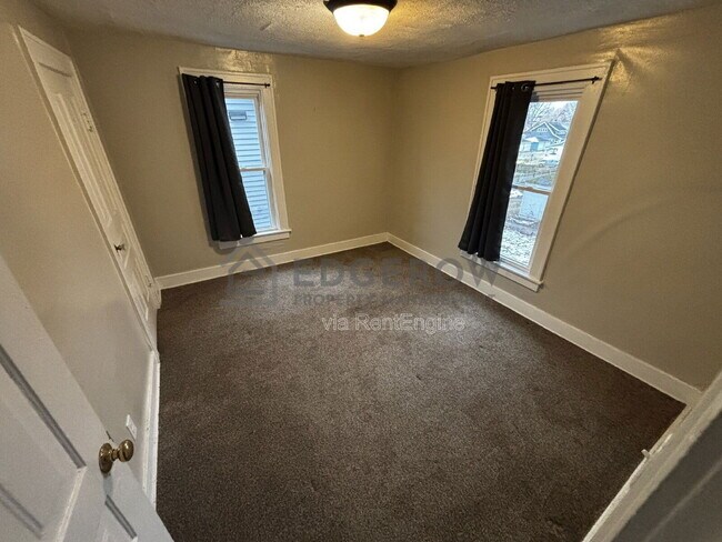 Photo - 1263 College Ave NE