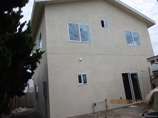 Building Photo - 5448 Mary Ln Dr