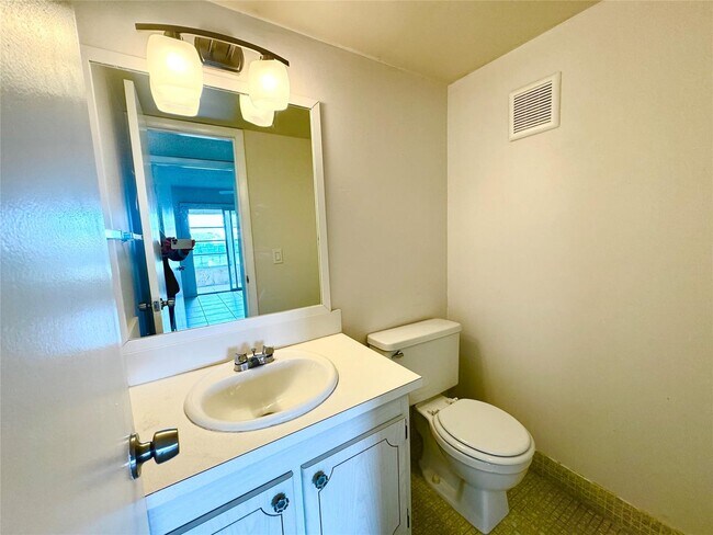 Photo - 176 Lyndhurst L Unit 176