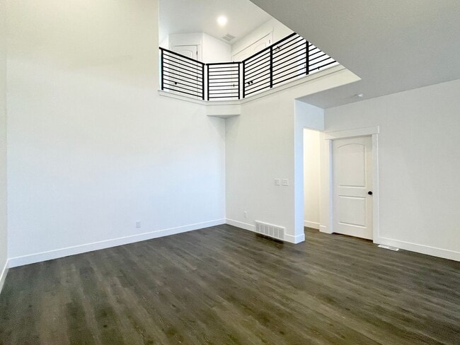 Photo - Modern Townhome at Mountain Ridge!