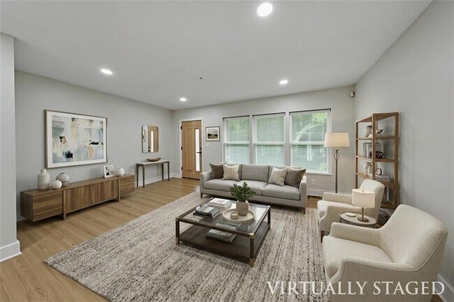Photo - 1346 Wichita Dr SW