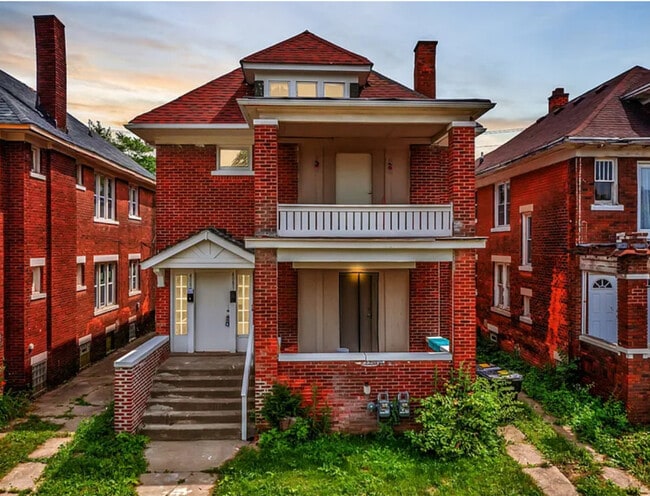 Building Photo - 4087 W Philadelphia St Rental
