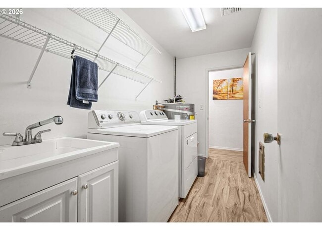 Photo - 1255 E 30th Ave Unit Studio Suite