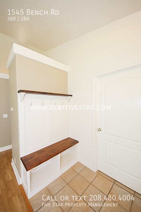 Photo - 1545 Bench Rd