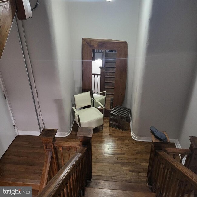 Photo - 2012 Mt Royal Terrace