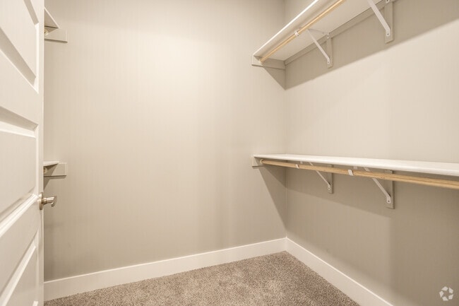2BR, 2BA - 1194SF