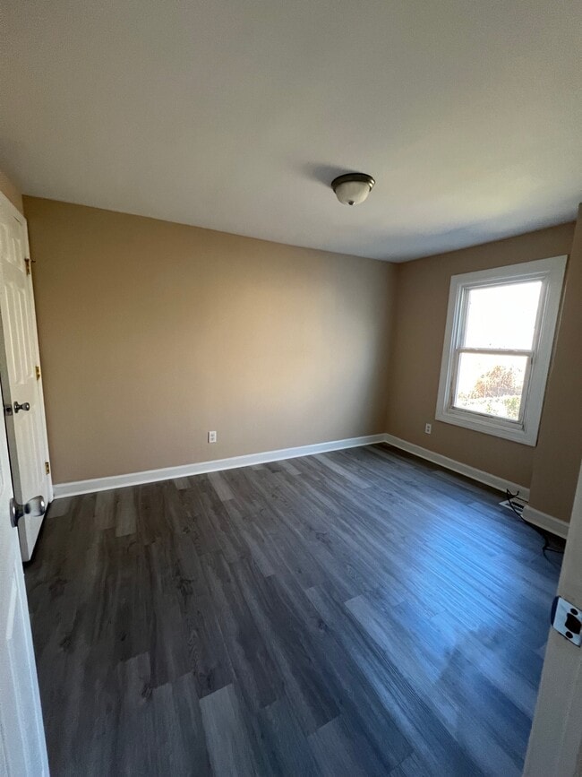 Photo - 805 Anchorage St