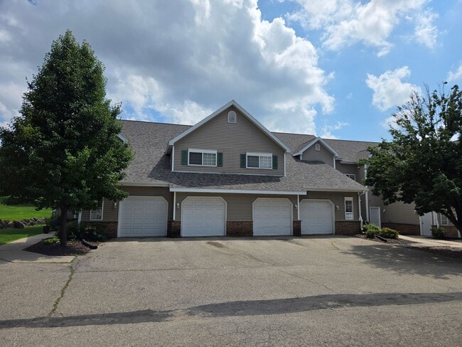 Building Photo - 1001-1017 Rockefeller Ln Unit 1001 - 2