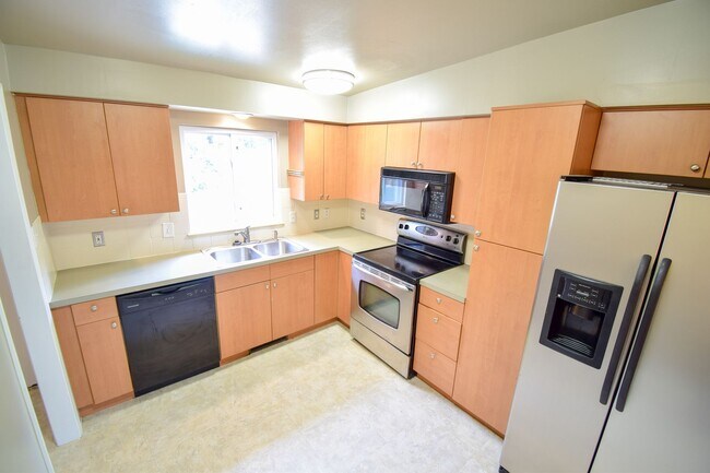 Photo - 3 Bedroom 1 Bath in Old Town Fort Collins