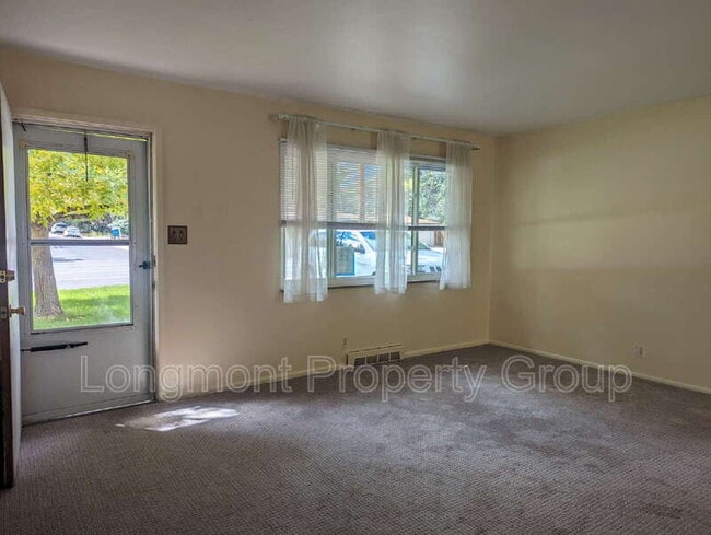 Photo - 3205 Moorhead Ave