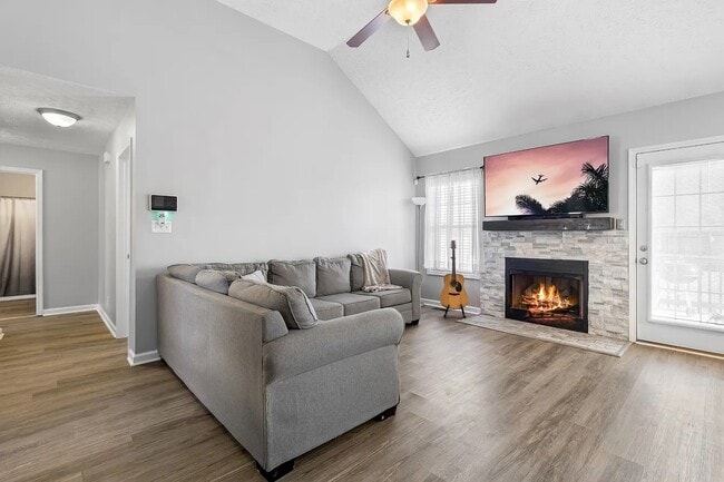 Photo - 1355 Whitt Ln