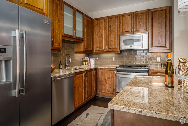 1BR, 1BA - 995SF - 2929 Weslayan