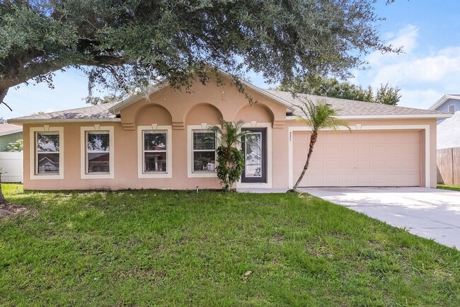 Photo - 225 Cranbrook Dr Casa