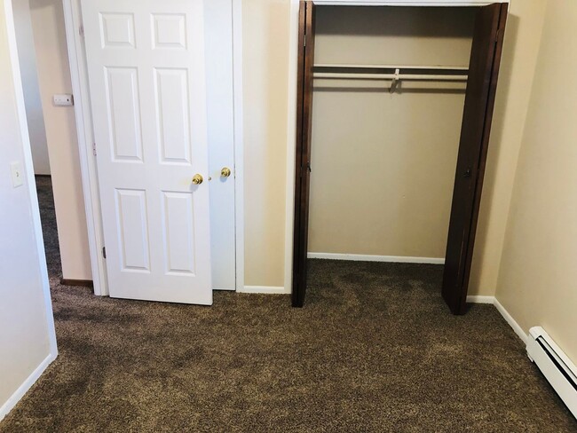 1735 3rd St SE Unit 3