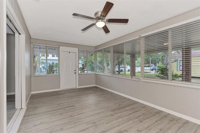 Photo - 1891 Prospect St