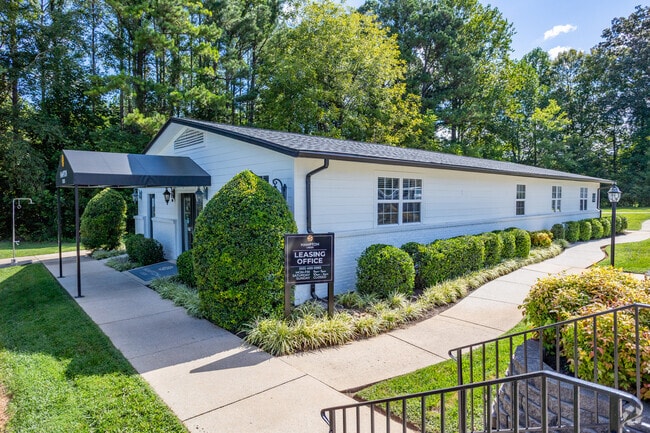 Leasing Office - Hampton Creek