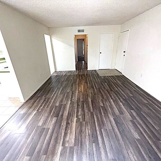 Photo - 420 E Blueridge Ave