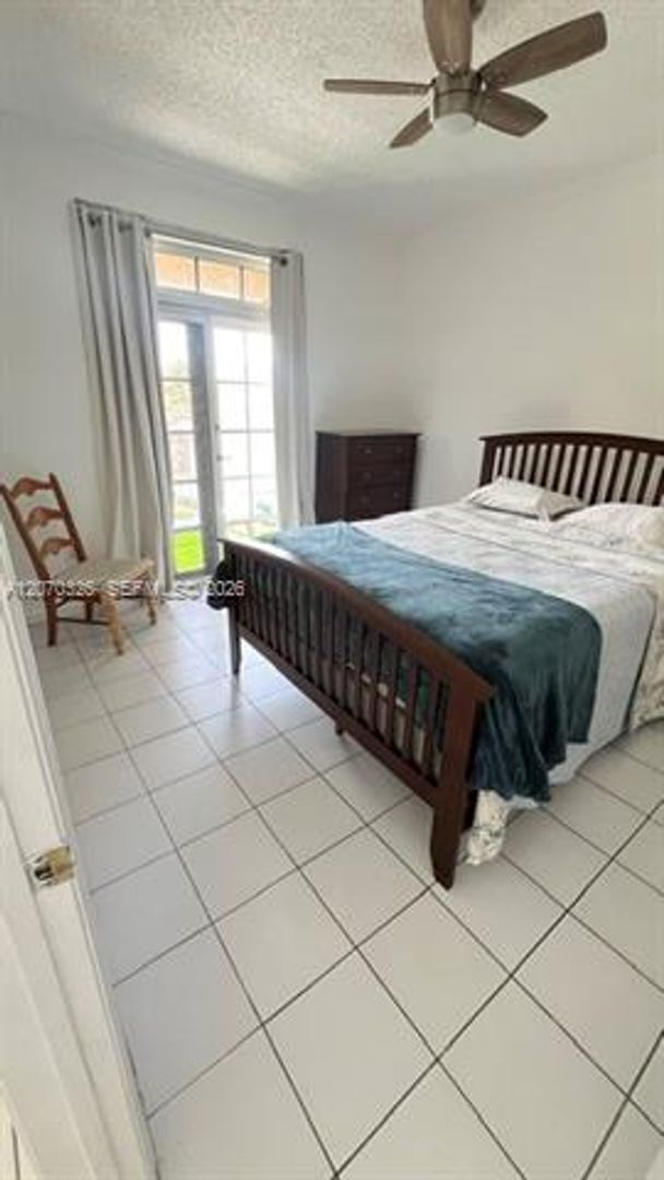 Photo - 1280 S Alhambra Cir