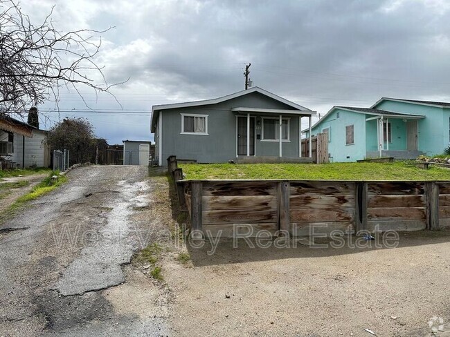 Building Photo - 319 F St Rental