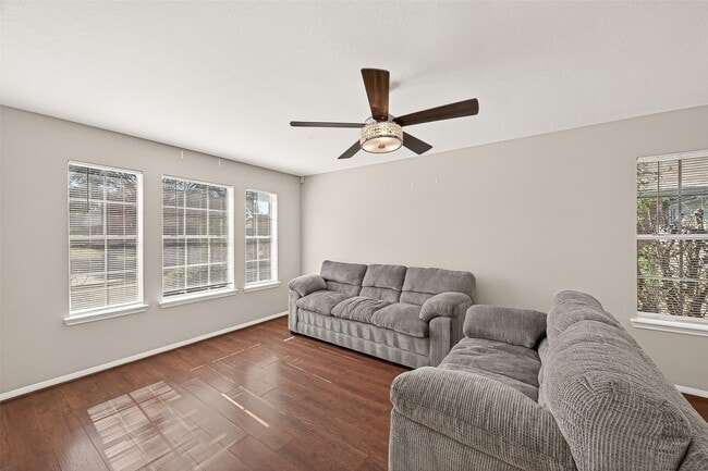 Photo - 17522 Coventry Squire Dr