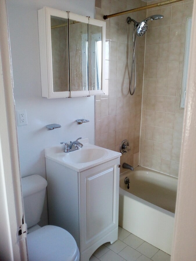 Bathroom - 12917 Harry Douglass Way Apartamentos Unidad 1