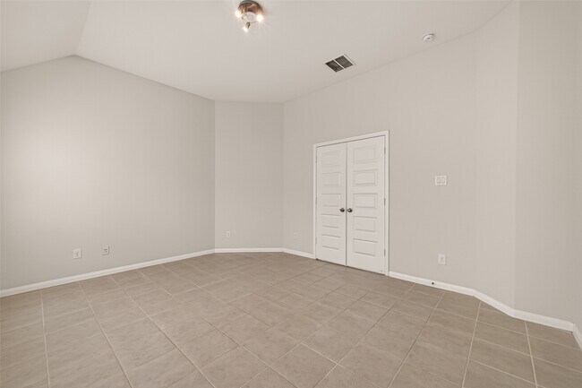 Photo - 17506 Waeback Dr