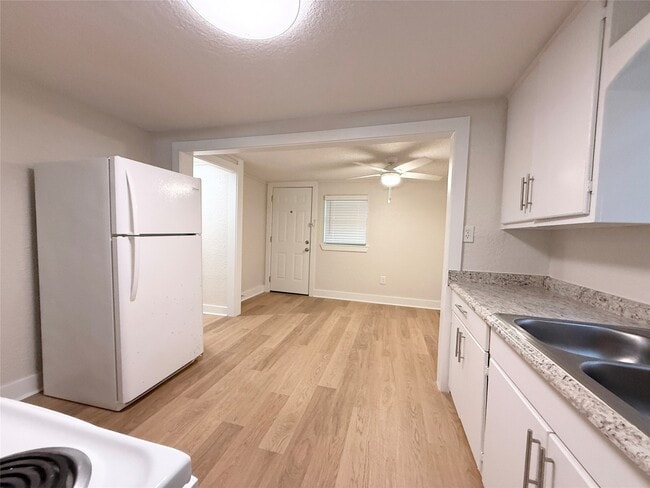 Photo - 14070 S HWY 288