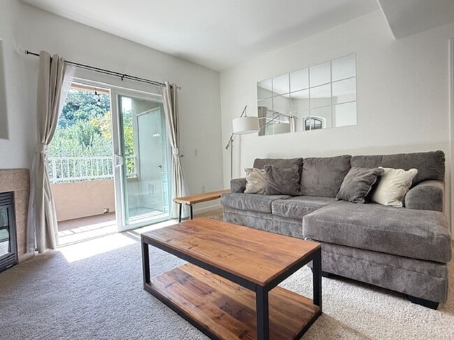 Photo - Rare Furnished 2BR/2BA Condo with Balcony, Fireplace & Resort-Style Amenities in Rancho Mission T... Unidad 20