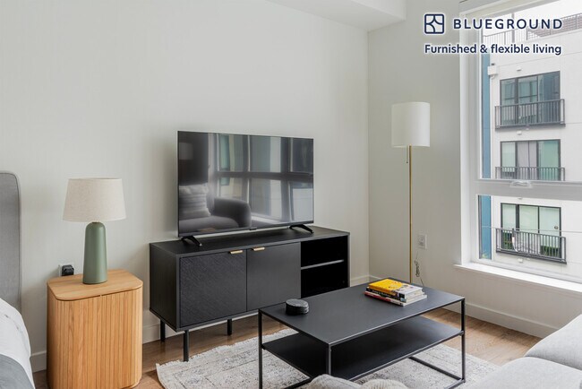 Photo - 238 13th St Unidad FL6-ID1883