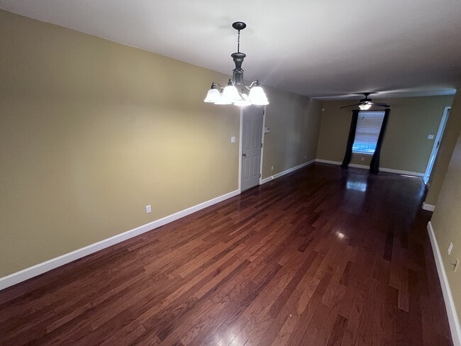 Photo - 188 Meadowick Dr