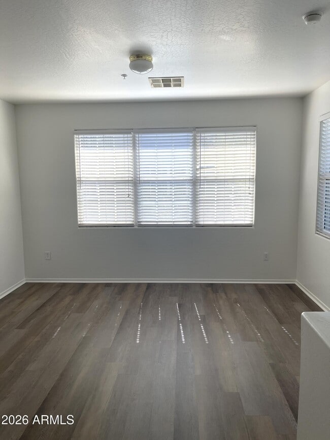 Photo - 2244 E Huntington Dr