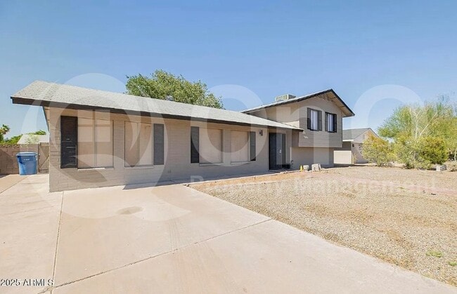 Building Photo - 1646 E Hermosa Dr Rental
