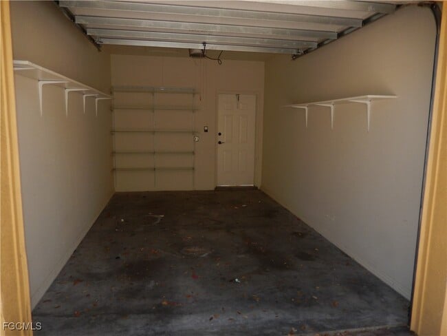 Building Photo - 1625 SE 46th St Unit 2B Rental
