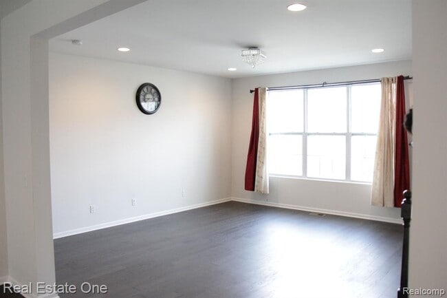 Photo - 47757 Alden Terrace N Unit #5