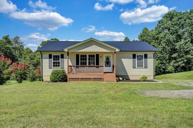 Photo - 1144 Stoney Mountain Rd