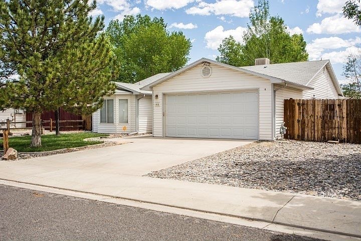 Photo - 416 Pintail Ave