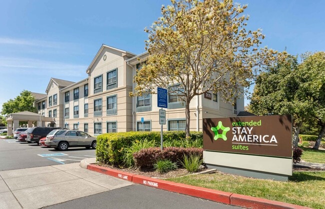 Building Photo - Furnished Studio-Richmond - Hilltop Mall Rental
