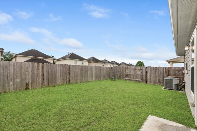 Photo - 647 Ash Mill Dr