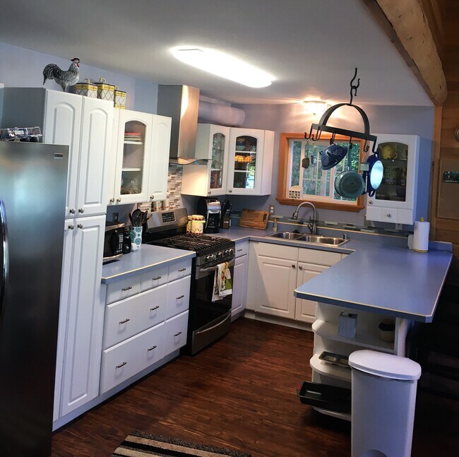 Photo - 32992 Johnsons Dr