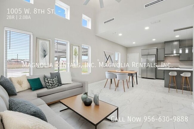Photo - 1005 W 8th St Unit 1