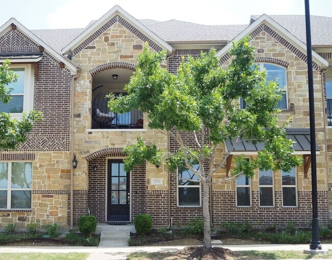Building Photo - 3 Bed - 2.5 Bath Townhome in Flower Mound ...