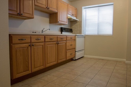 Building Photo - 533 14th Ave Unit 8 Rental