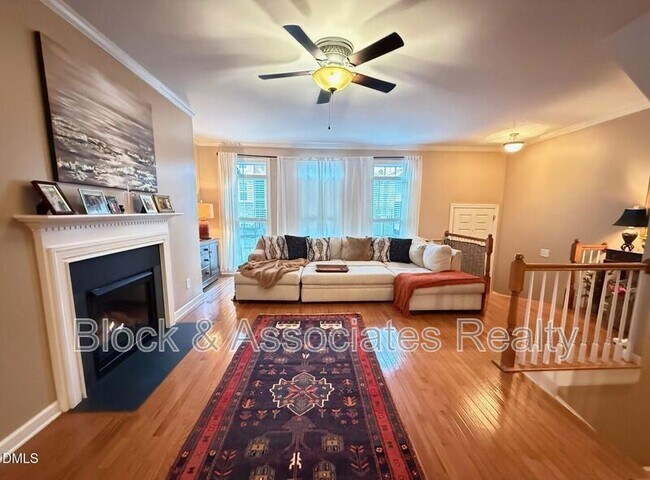 Photo - 4008 Abbey Park Way