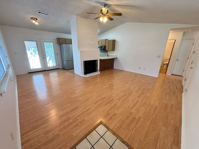 1752 Garland Ave