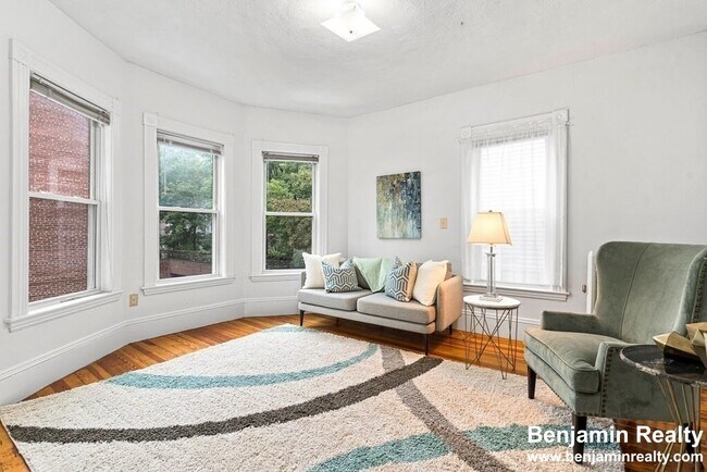 Photo - 7 Washburn Ter Unit #1